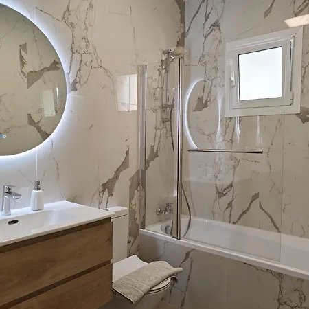 Brand New Sea View Walking Distance To The Sea 200m Апартаменты Лимасол