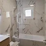 Brand New Sea View Walking Distance To The Sea 200m * לימסול