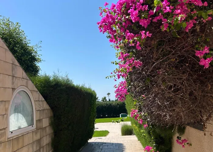 Brand New Sea View Walking Distance To The Sea 200m Lemesos